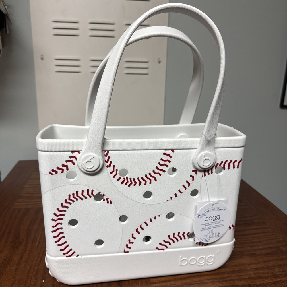 Bitty BOGG White Baseball Stitch Small Tote 11 X 8.5 X 4.5" NWT